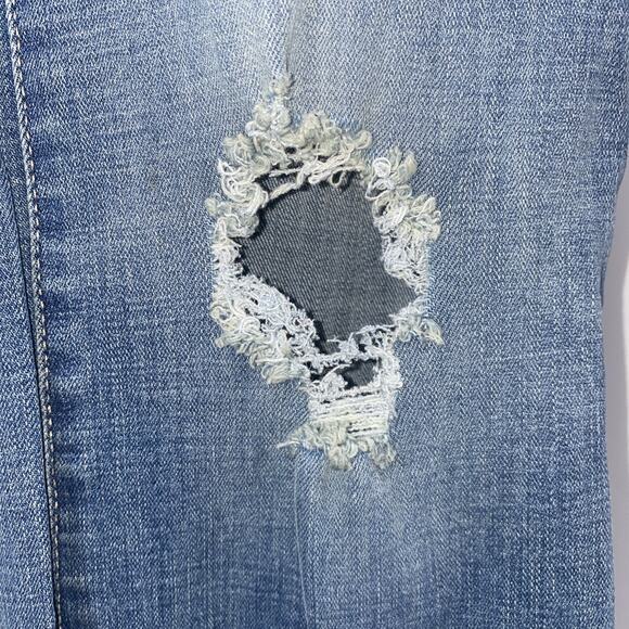 Levi’s Classic Boot butterfly Patches Denim Light Blue jeans Size 2 - Picture 3 of 13